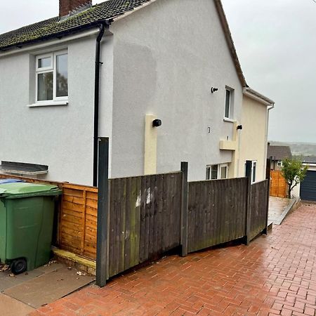 Florina S House 4 Bedrooms Villa Rugeley Exterior foto